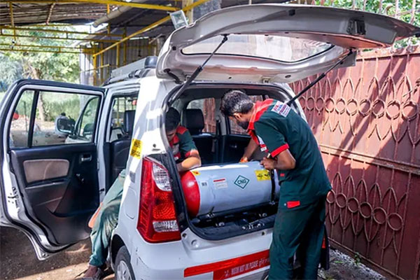Car CNG Cylinder Testing